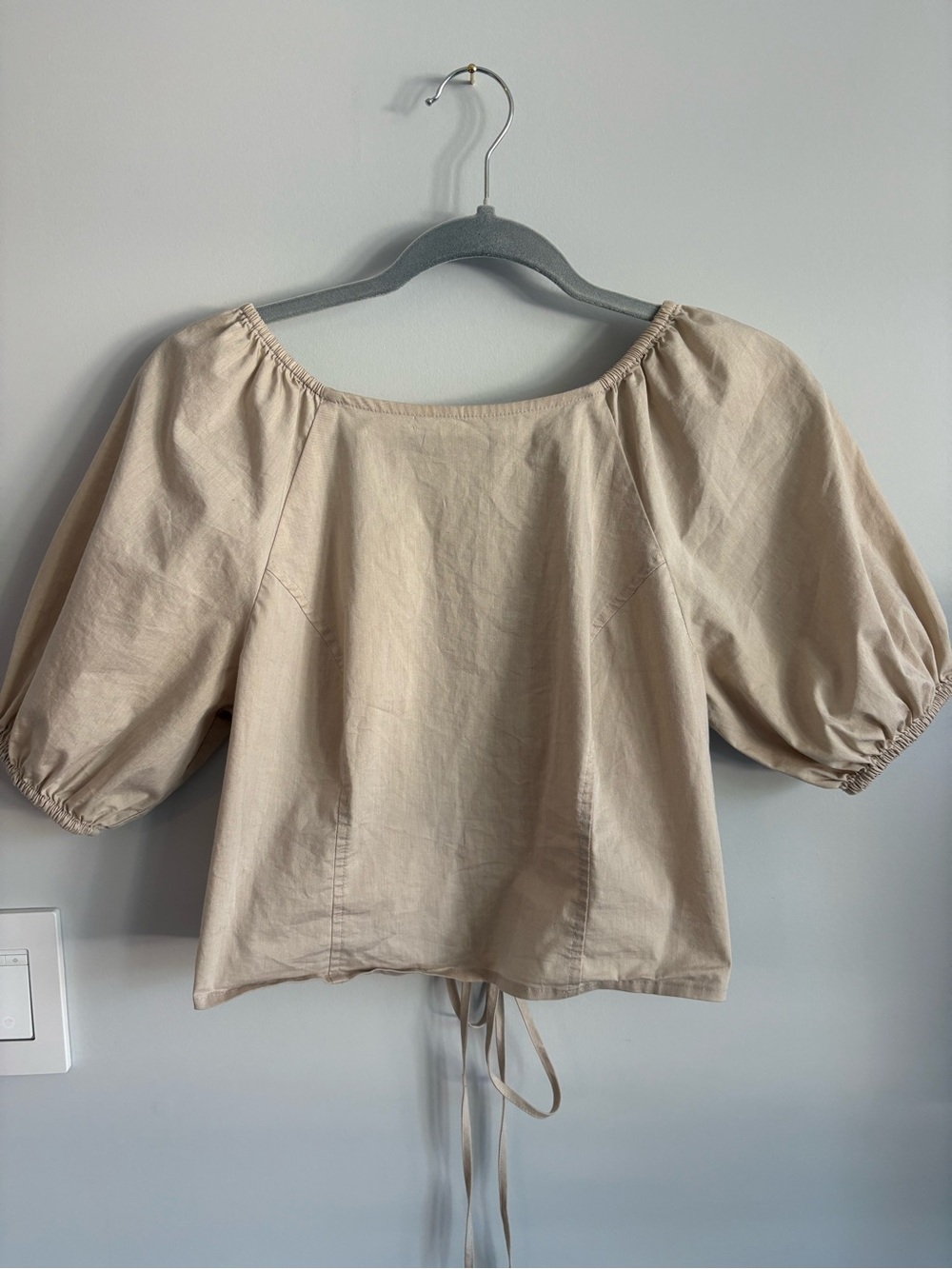 New York & Company Beige Puff-Sleeve Peasant Top